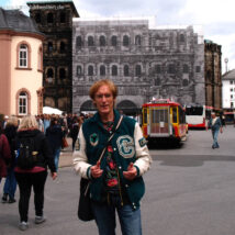 Andreas Korn vor der Porta Nigra in Trier